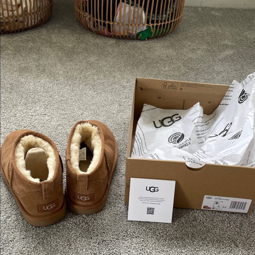 UGG Mini Camel
